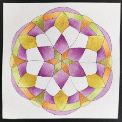 Mandala dell'evoluzione. Il disegno geometrico ha colori molto luminosi